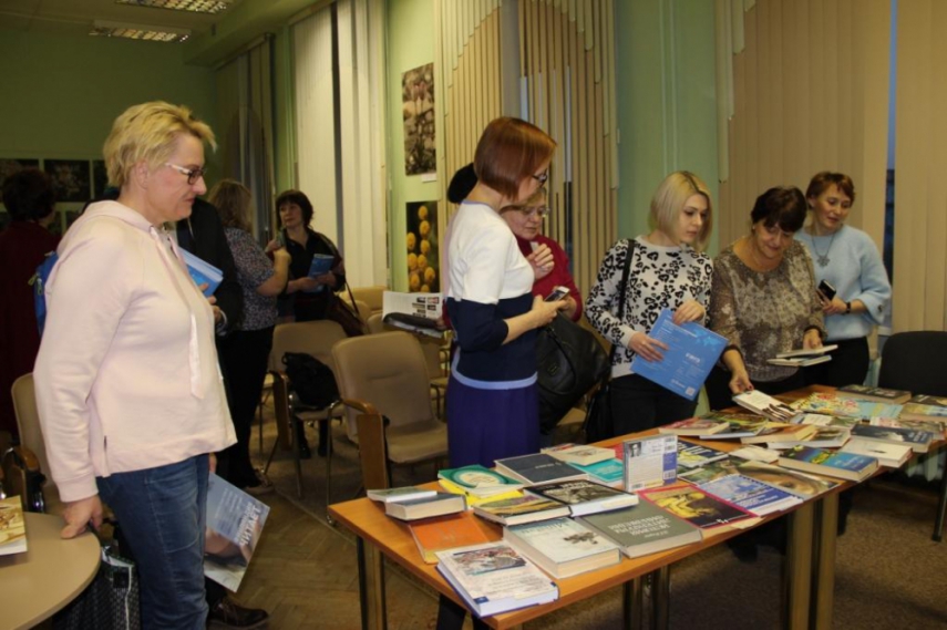 Участники Финского клуба посетили Мурманскую областную научную библиотеку